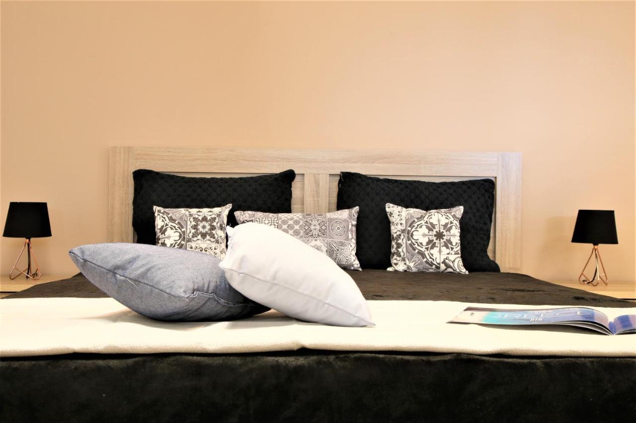 Gk Airport Suites - Free Shuttle By Gk Properties Markópoulon Eksteriør billede